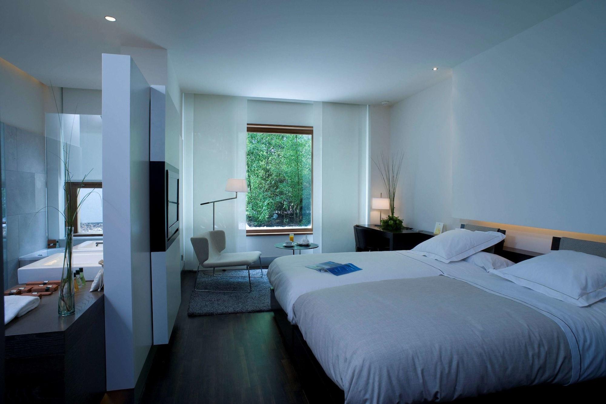 ปาราดอร์ เด อัลกาลา เด เอนาเรส Hotel อัลกาลาเดเอนาเรส ภายนอก รูปภาพ