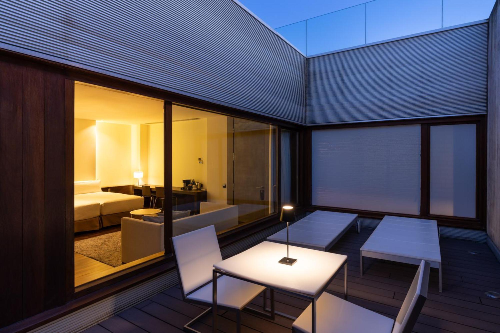 ปาราดอร์ เด อัลกาลา เด เอนาเรส Hotel อัลกาลาเดเอนาเรส ภายนอก รูปภาพ